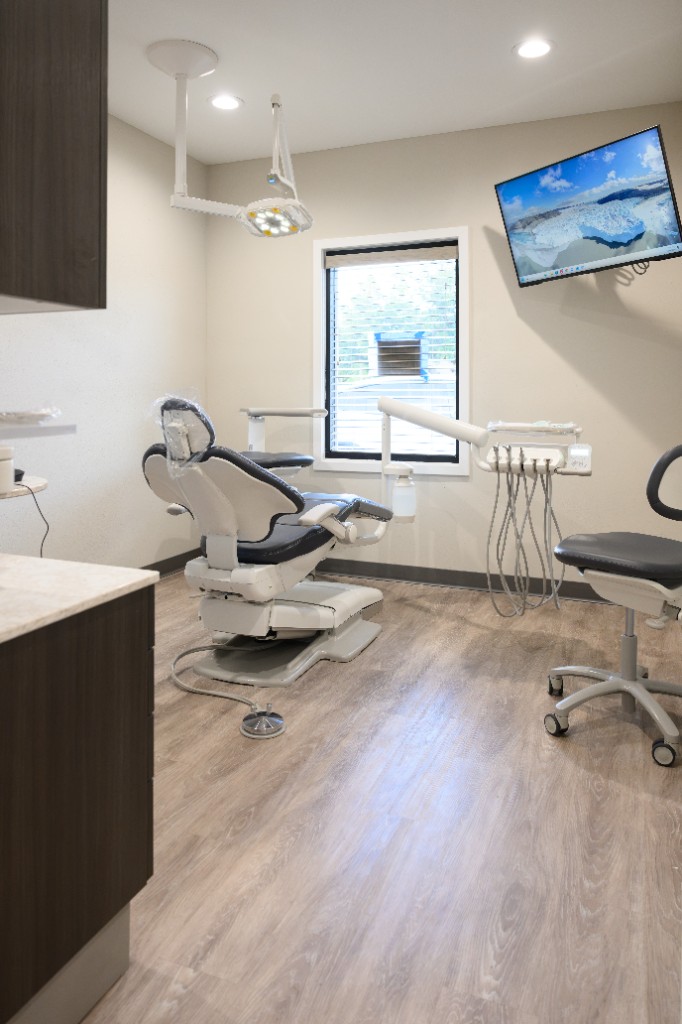 Dental chair and treatment room at Reddy Dental